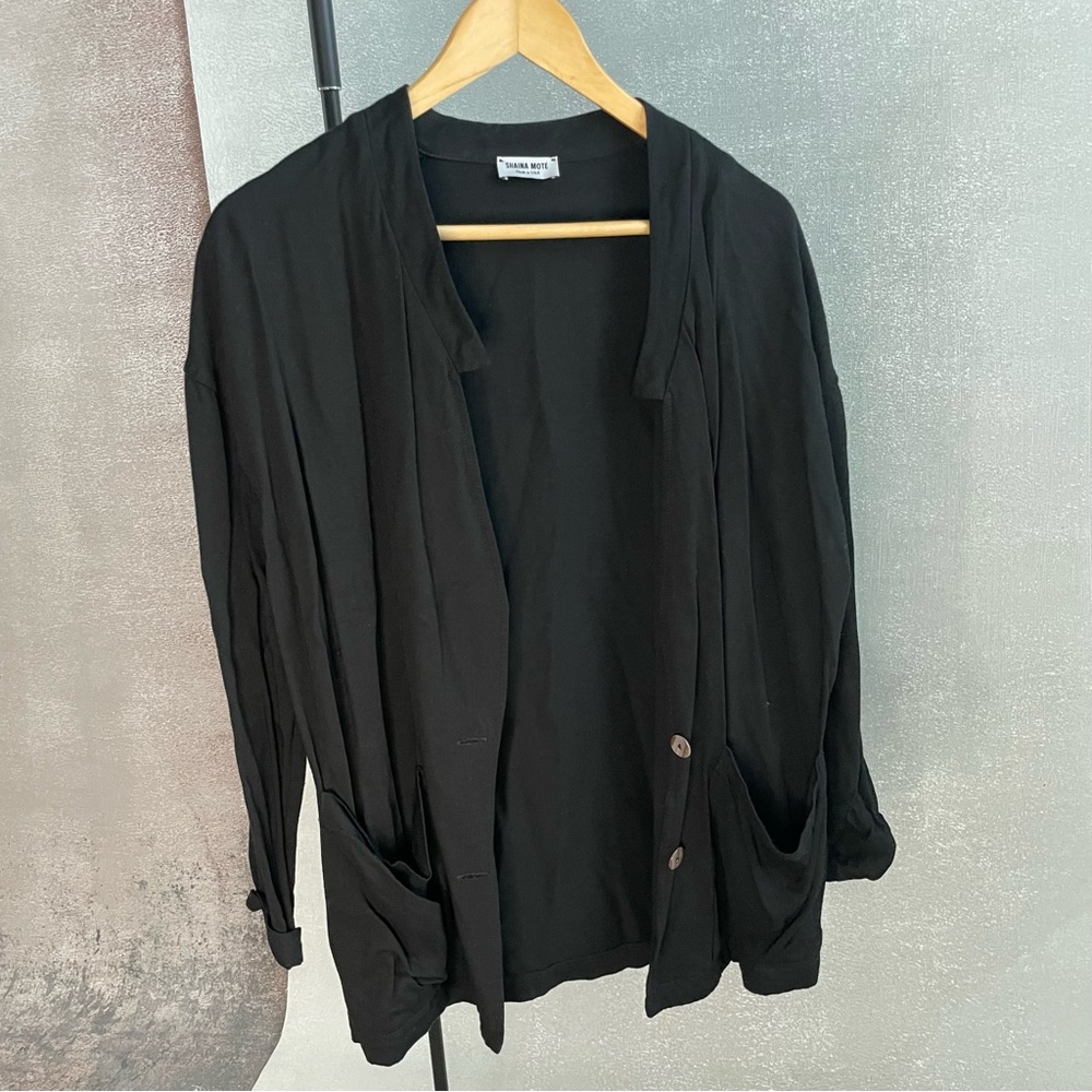 Shaina Mote black jacket